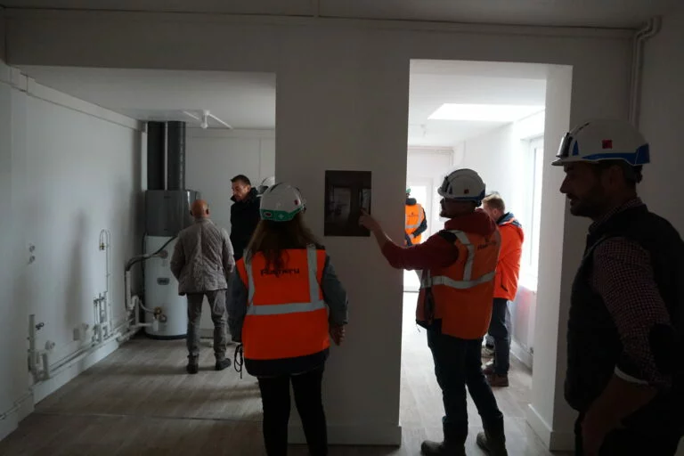 Visite des logements témoins à Quiévrechain