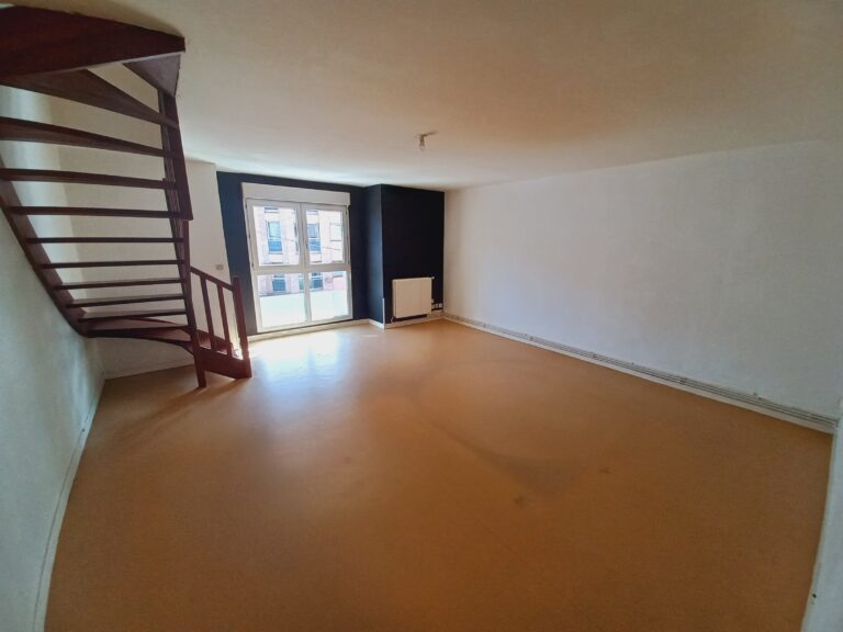 VALENCIENNES CENTRE – Duplexe 1 chambre
